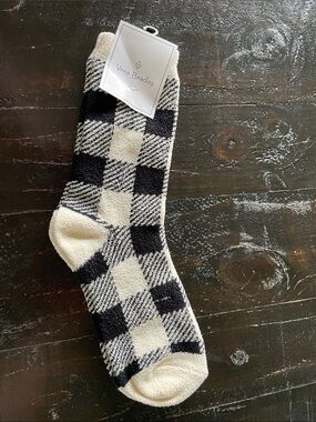 Vera Bradley Black and Cream Check Plush Casual Socks
